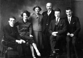 The O'Flahert Family - Hugh, Bridie (Sister), Margaret & James (Parents), Jim & Neil (Brothers)